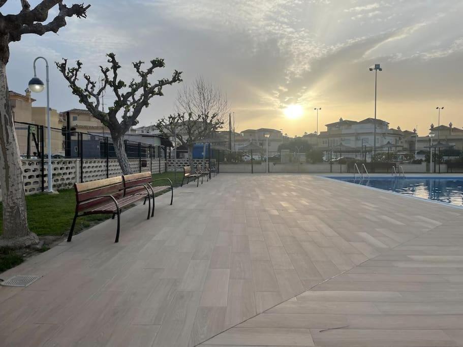 Lovely Holiday Home Santa Pola,그란 알라칸트 외부 사진
